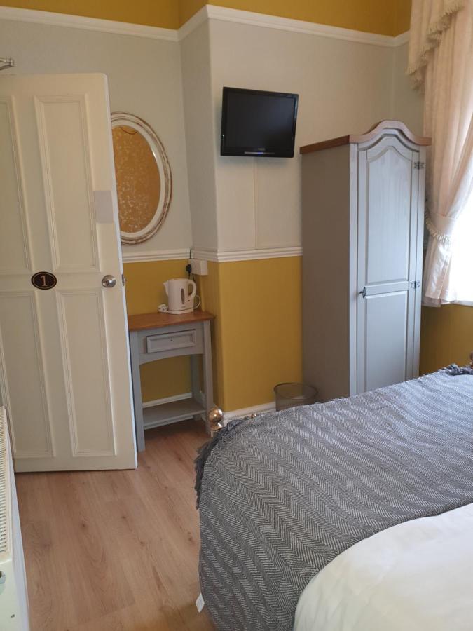 J'S Mayfair Guest House Blackpool Exteriér fotografie