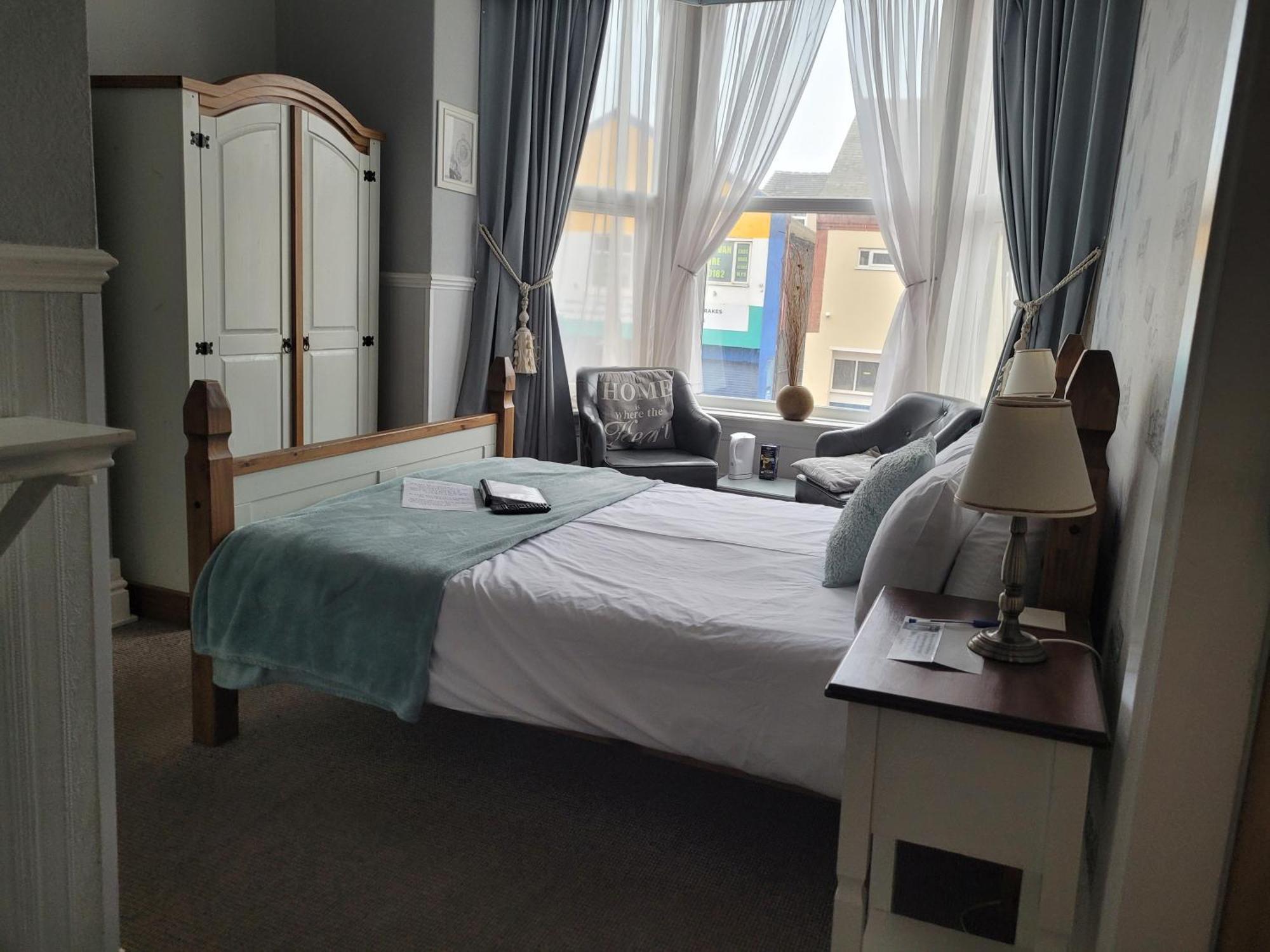 J'S Mayfair Guest House Blackpool Exteriér fotografie